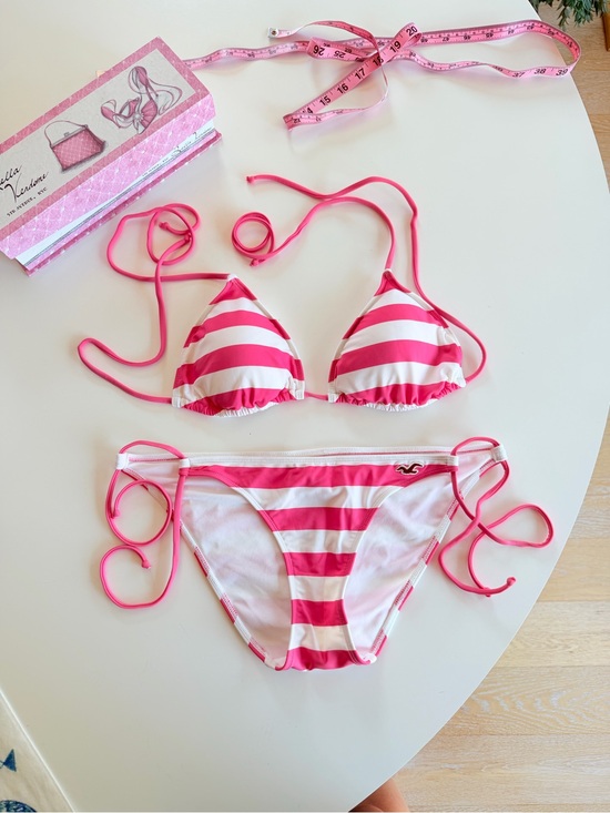 Hollister Other - Y2K Pink & White Triangle Bikini